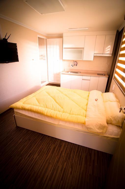 Yakorea Hostel Hongdae Seoul Exteriör bild