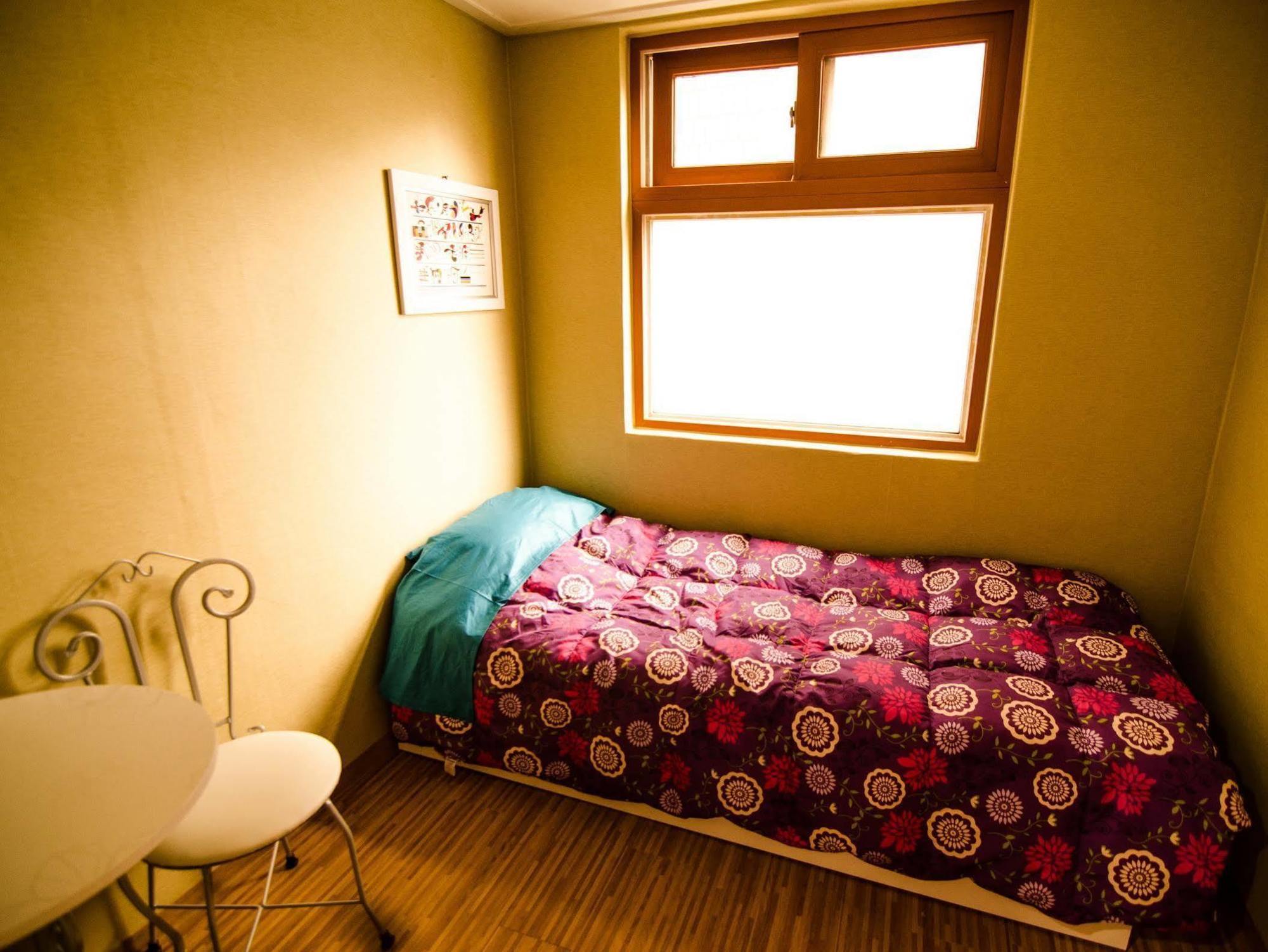 Yakorea Hostel Hongdae Seoul Exteriör bild