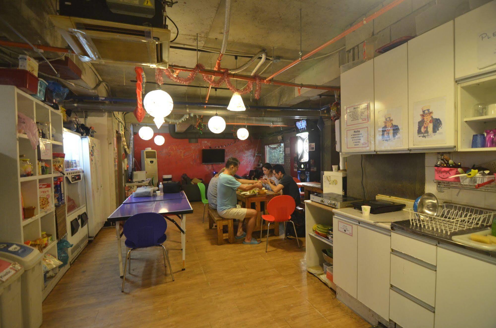 Yakorea Hostel Hongdae Seoul Exteriör bild