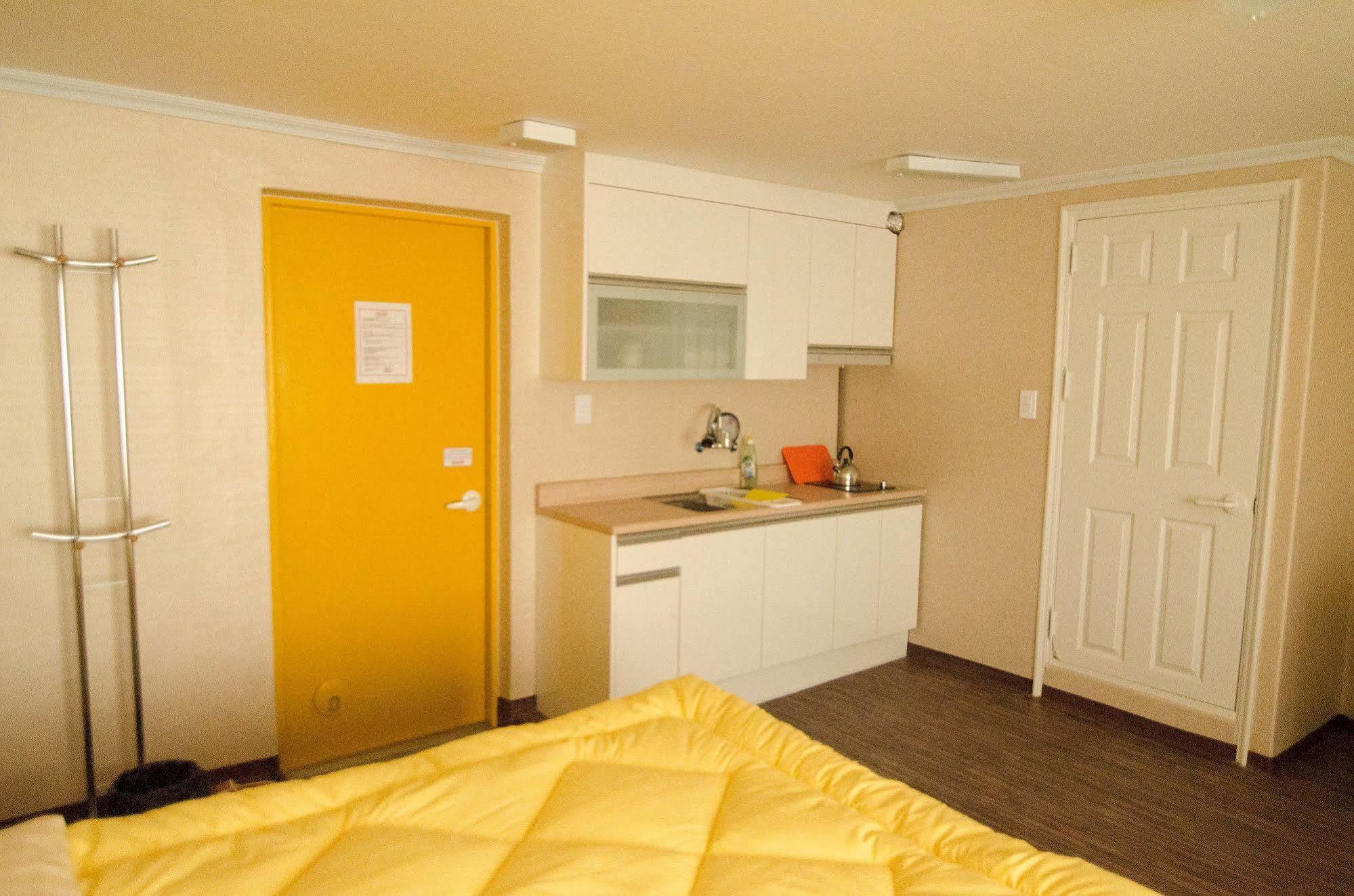 Yakorea Hostel Hongdae Seoul Exteriör bild