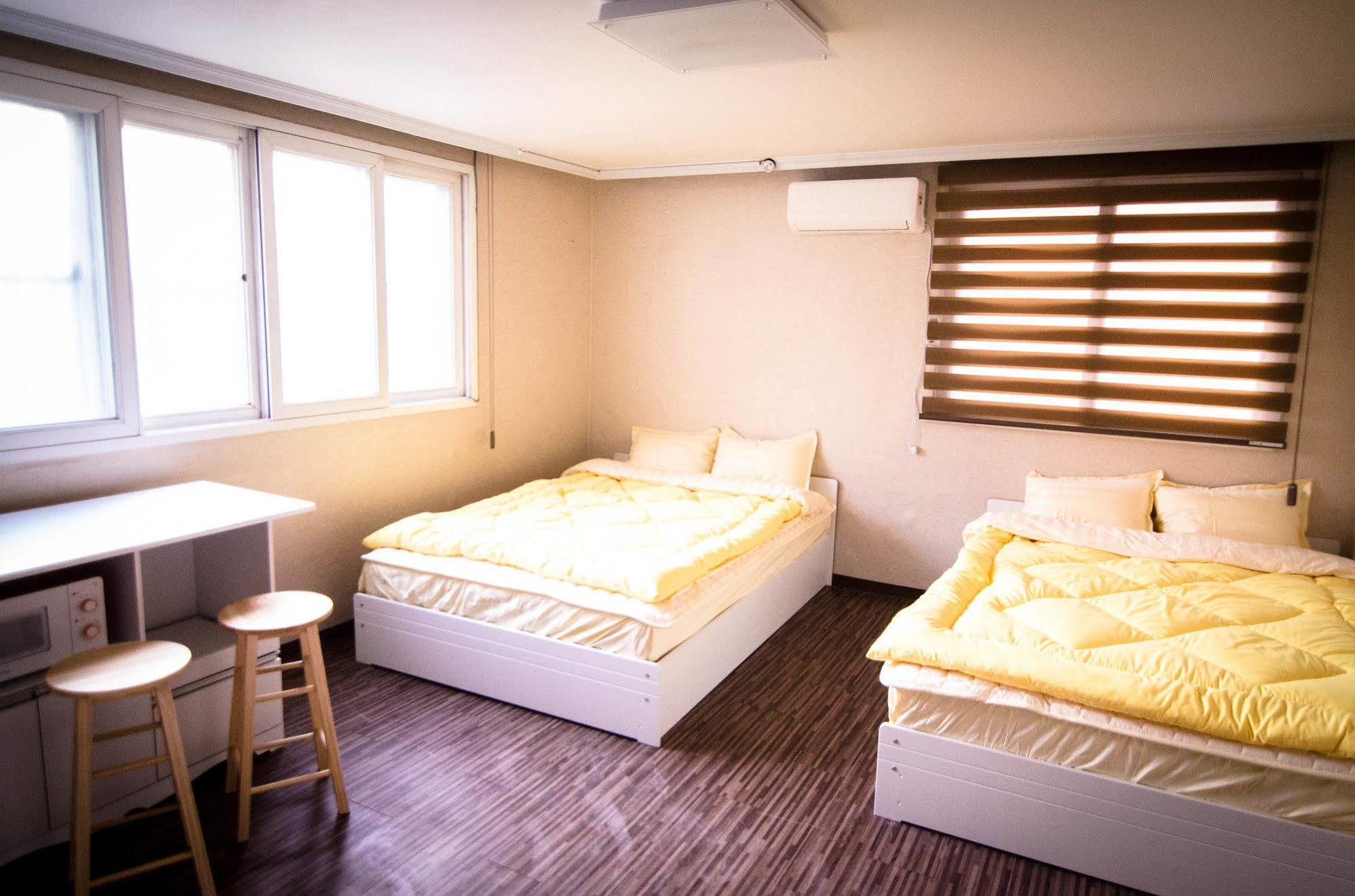 Yakorea Hostel Hongdae Seoul Exteriör bild