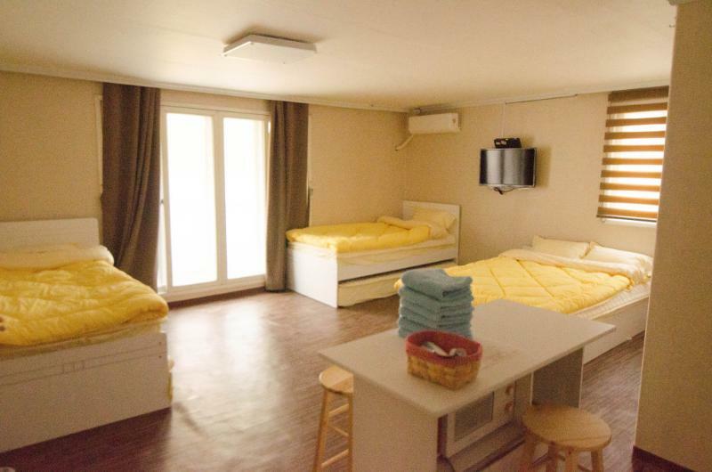 Yakorea Hostel Hongdae Seoul Exteriör bild